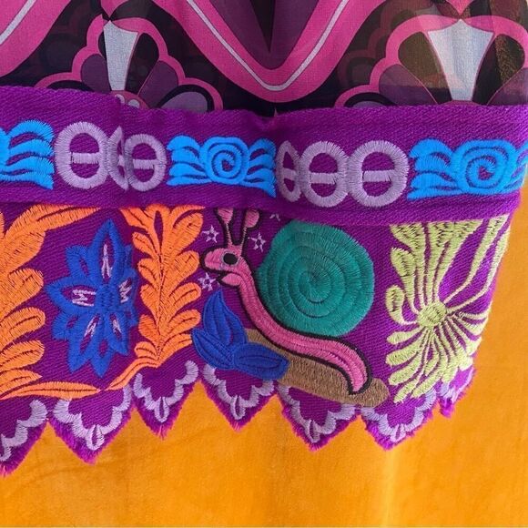 Anna Sui 100% Silk Embroidered Top Size P/XS - Picture 12 of 16